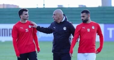 حسام حسن يطالب بمتابعة دقيقة لرحلة المنتخب إلى السعودية وإسبانيا