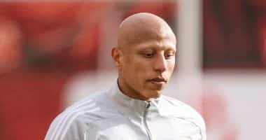 غيابات الأهلي تثير الجدل قبل مواجهة زد في الدوري المصري