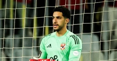 شوبير يستعيد مركزه كحارس مرمى للأهلي في الدوري المصري بقرار توروب