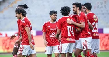 مواجهة مرتقبة بين الأهلي والجيش الملكي في دوري الأبطال الليلة
