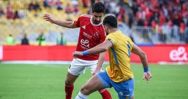 بن رمضان يشعل الأجواء بتسجيله هدف الأهلي في الإسماعيلي بالدقيقة 31