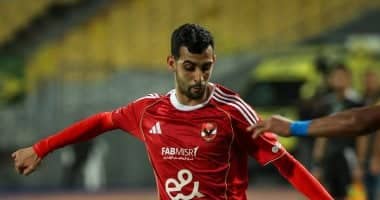 الأهلى يعقد جلسة طارئة لتحديد موقف بلعمرى من مواجهة الجيش الملكى