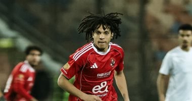 مروان عثمان يسجل هدف التقدم للأهلي أمام سموحة في الدقيقة 30