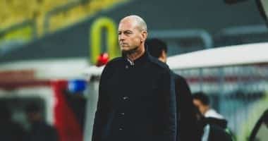 توروب يتابع قمة الزمالك وزد الليلة أملا في فوز جديد للأهلي