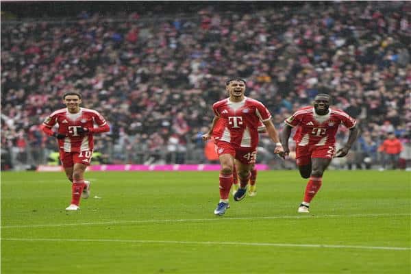بايرن ميونخ يواجه دورتموند في ديربي مثير بالدوري الألماني