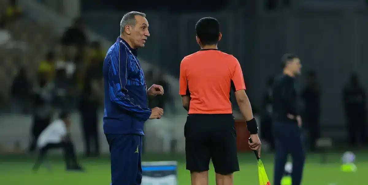 لاعب يطلق تصريحات نارية يعبر فيها عن استياءه من أداء الحكام وقلة الاحترام المتبادل