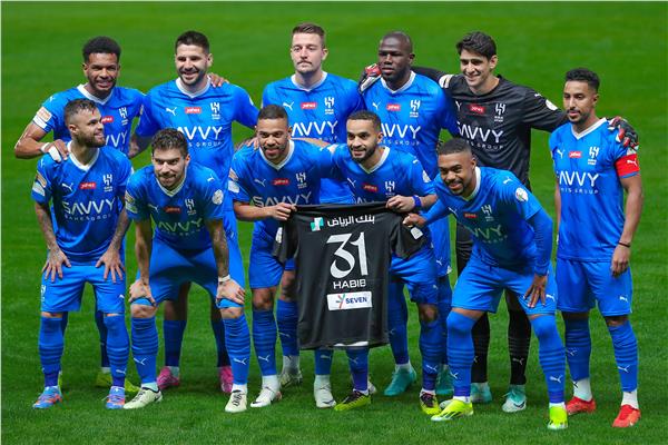 هلال قوي يهزم الشباب بثلاثية في شوط أول مثير