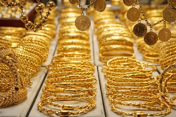 أسعار الذهب اليوم عيار 21 تصل إلى 7500 جنيه في آخر تحديث