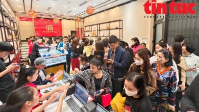 أسعار الذهب تستمر في الارتفاع صباح 8 مارس وتواصل مكاسبها