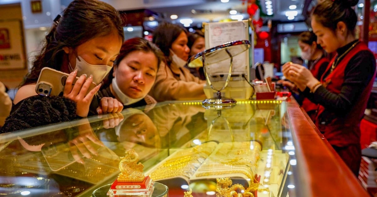 أسعار الذهب في SJC وخواتم الذهب المحلية والعالمية تتصدر تحديثات نهاية الأسبوع