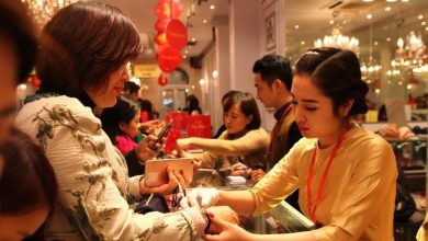 أسعار محدثة لذهب SJC وخواتم الذهب وعيار 24 قيراط بالإضافة إلى الأسعار العالمية للذهب