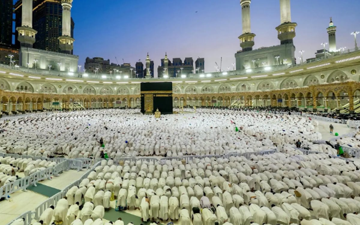 أكثر من 40 خدمة رقمية متوفرة بسبع لغات لخدمة ضيوف الرحمن – مشاهير