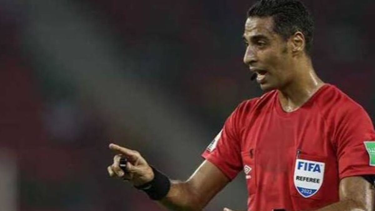 أمين عمر يقود تحكيم مباراة الهلال والنجمة في دوري روشن السعودي