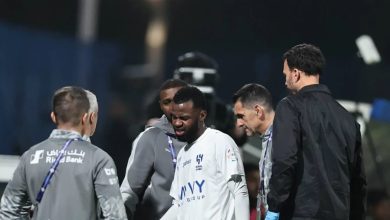 إصابة جديدة لتمبكتي تزيد من قلق الهلال قبل مواجهة الحسم