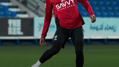 إصابة حسان تمبكتي تحرم الهلال من جهوده قبل مواجهة الأهلي في نصف نهائي كأس الملك