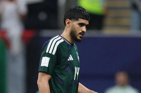 إصابة قطع في الرباط الصليبي تبعد وليد الأحمد عن صفوف المنتخب السعودي