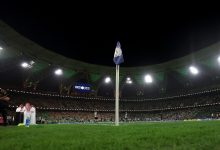 اختيار مفاجئ من عطيف لأفضل مدرب في روشن وخروج ثلاثي القمة عن القائمة