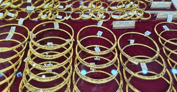 ارتفاع أسعار الذهب بمقدار 1.2 مليون دونغ فيتنامي لكل تايل في صباح 7 مارس