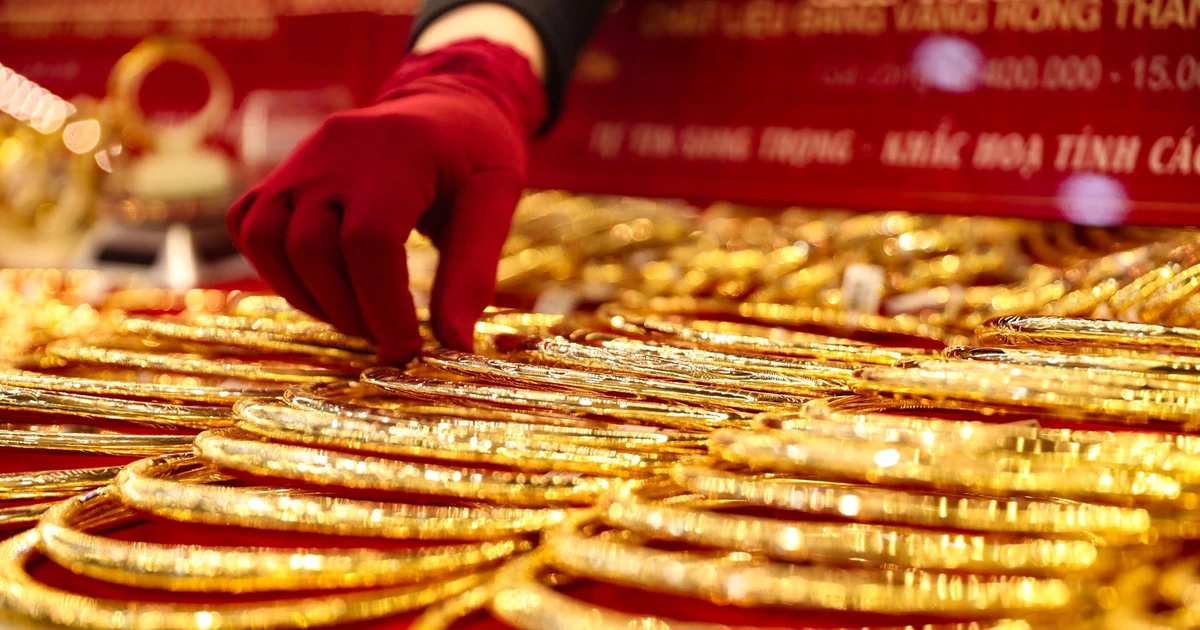 ارتفاع الأسعار العالمية مرة أخرى مع تسجيل هبوط 4 ملايين دونغ فيتنامي في الأسعار المحلية