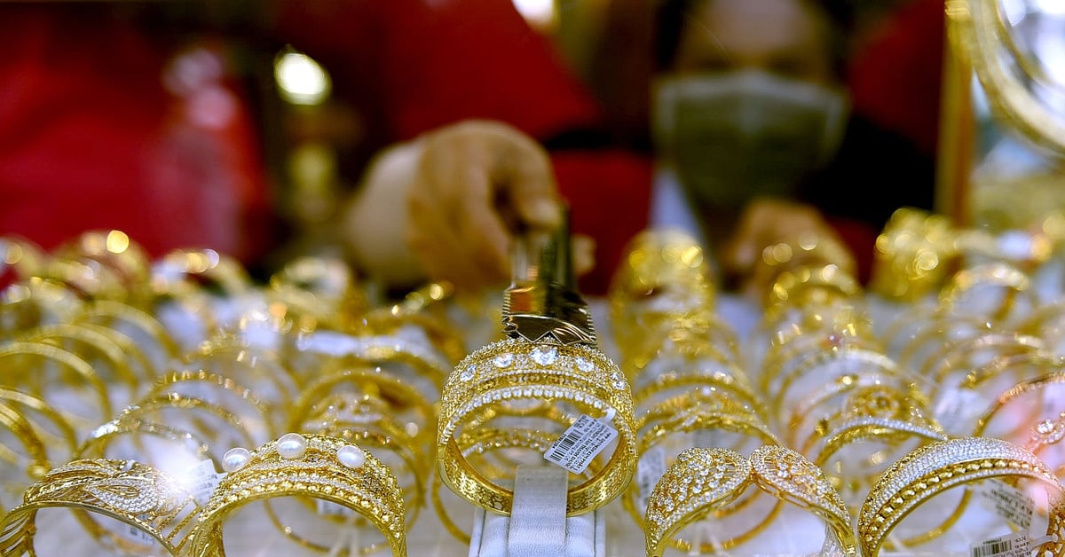 ارتفاع مستمر في أسعار الذهب المحلية وعدم توافقها مع الأسعار العالمية