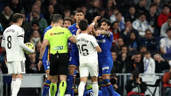 الأداء المخيب يثير إحباط جماهير ريال مدريد والغضب الكبير ينتظر الظهور