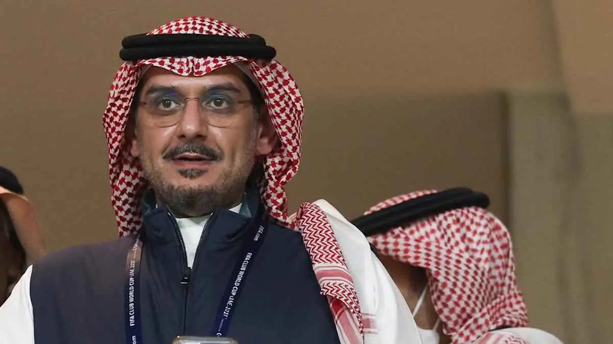 الأمير الوليد بن طلال يساهم بـ 1.9 مليار ريال في دعم النادي ويقدم اعتذارًا للجماهير