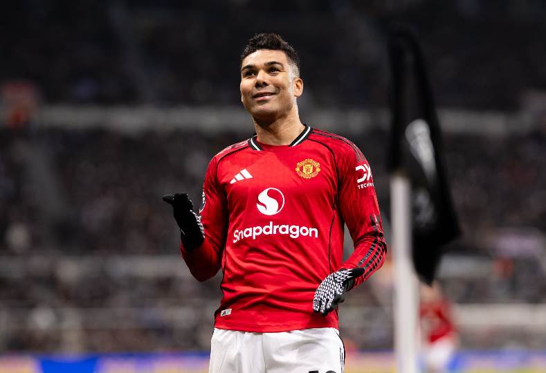 الاتحاد السعودي يتطلع إلى ضم كاسيميرو وفق تقارير رسمية