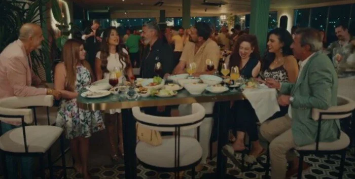 الحلقة 12 من مسلسل كلهم بيحبوا مودي تجمع بين مواقف جريئة وصدامات عاطفية قوية