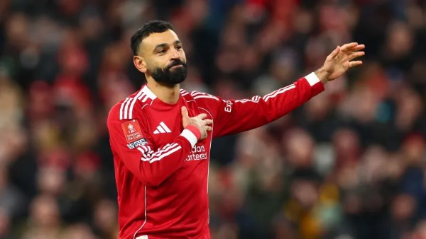 الدوري السعودي يترقب تطورات مستقبل محمد صلاح وفق تقرير سكاي سبورت
