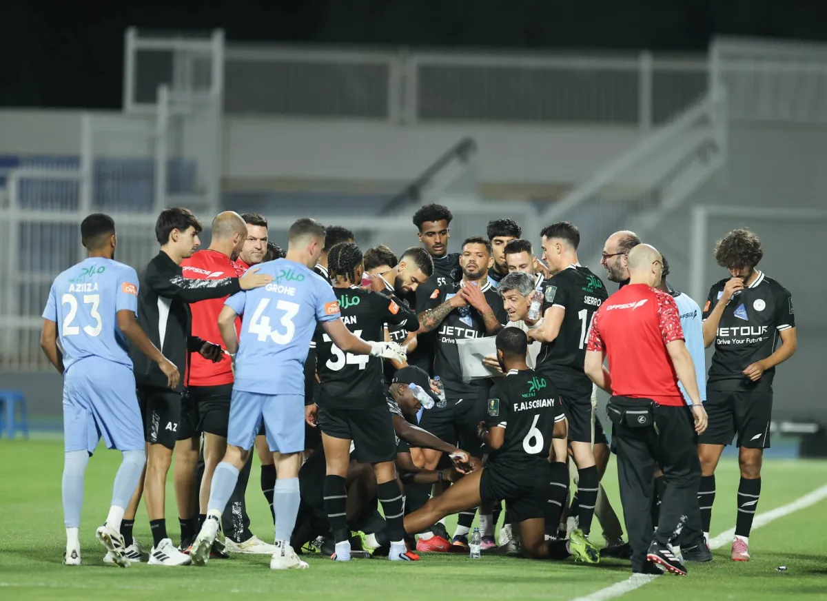 الشباب يخطف الفوز من أبها بعد مباراة مثيرة مليئة بالأحداث