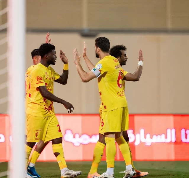 القادسية يفوز على الخلود 4-1 ويقوي موقعه في المركز الرابع بدوري روشن – مشاهير