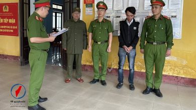 القبض على متهم بالاحتيال عبر فيسبوك ببيع ذهب وهمي بقيمة 372 مليون دونغ