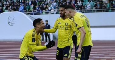 النصر يسعى لتعزيز الصدارة بمواجهة الخليج في الدوري السعودي
