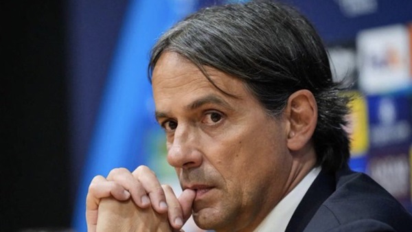 الهلال السعودي يضع حدًا للجدل بشأن مستقبل إنزاجي مع الفريق