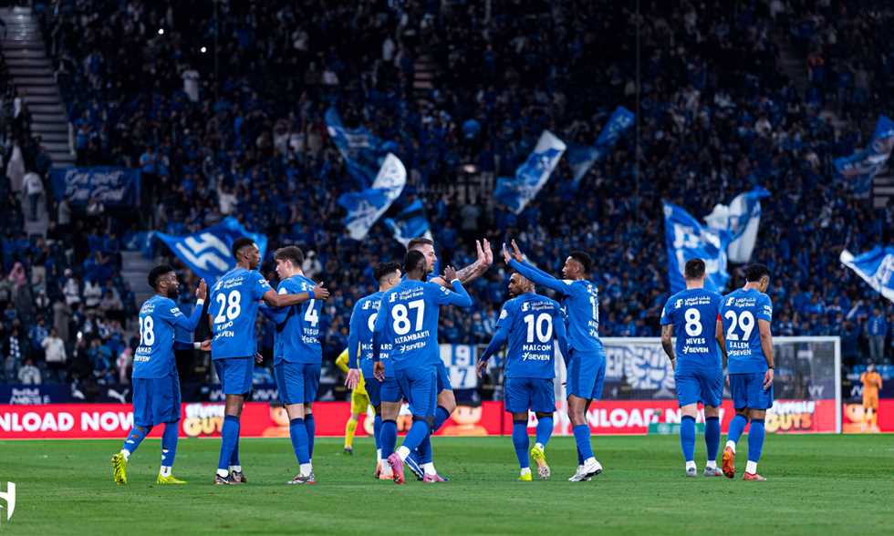 الهلال السعودي يطالب بمراجعة آلية اختيار الحكام الأجانب بسبب التكاليف العالية في الدوري