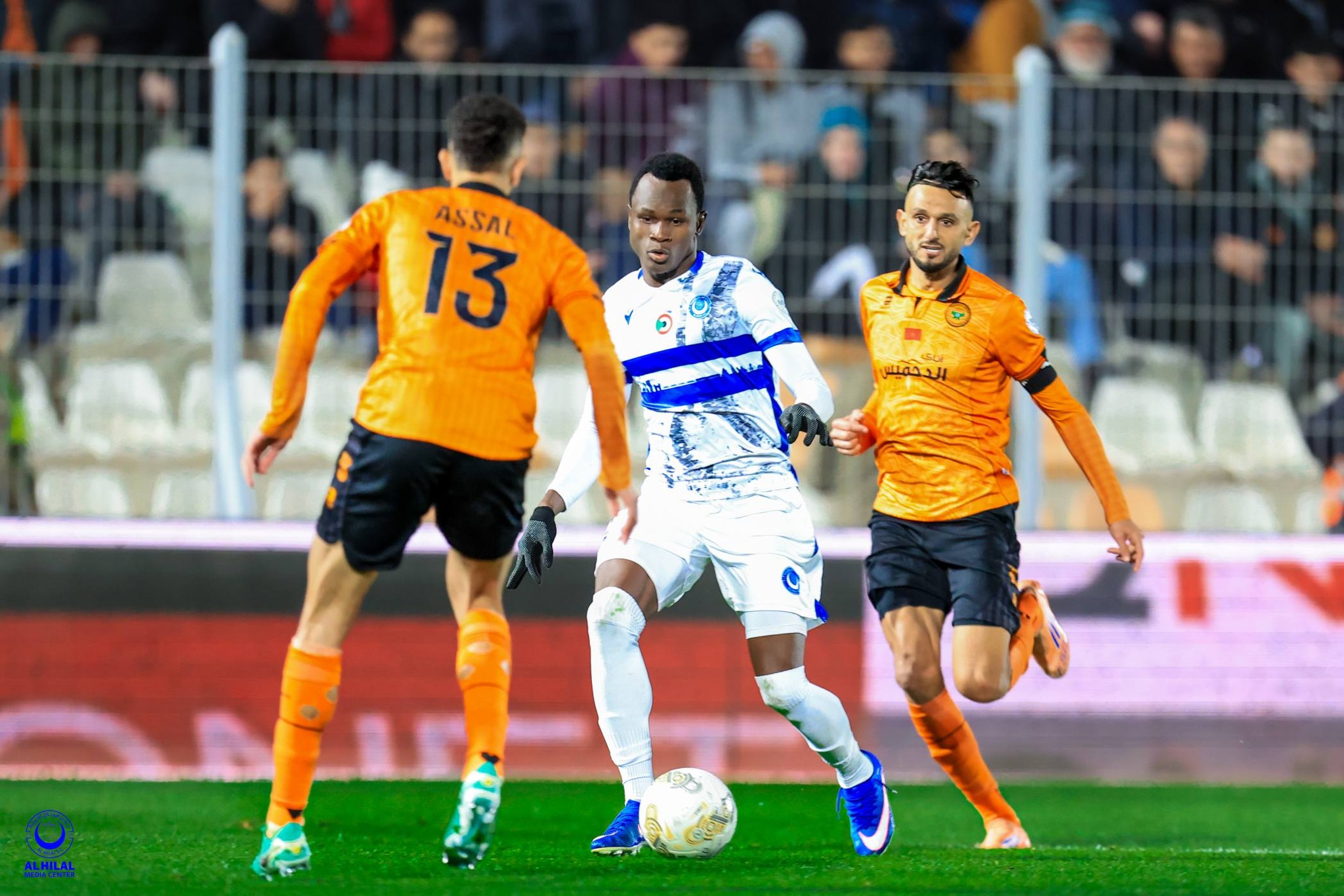 الهلال السوداني يعبر عن احتجاجه على التحكيم في مواجهة نهضة بركان بدوري أبطال أفريقيا