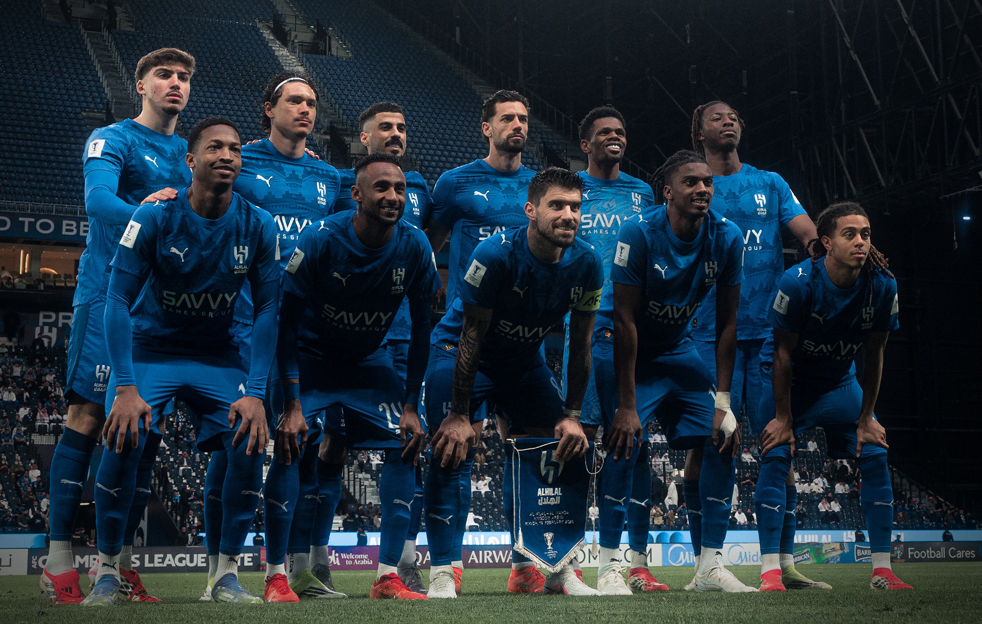 الهلال يبدأ رحلته البرية إلى الأحساء وإنزاجي يحشد قوته لمواجهة الفتح