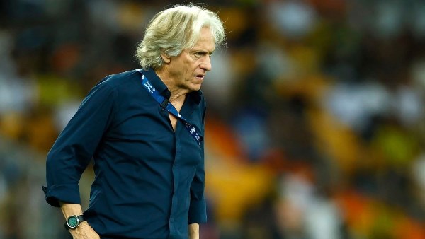 الهلال يتقدم بشكوى ضد مدرب النصر ولجنة الانضباط تغرّمه رسميًا – مشاهير