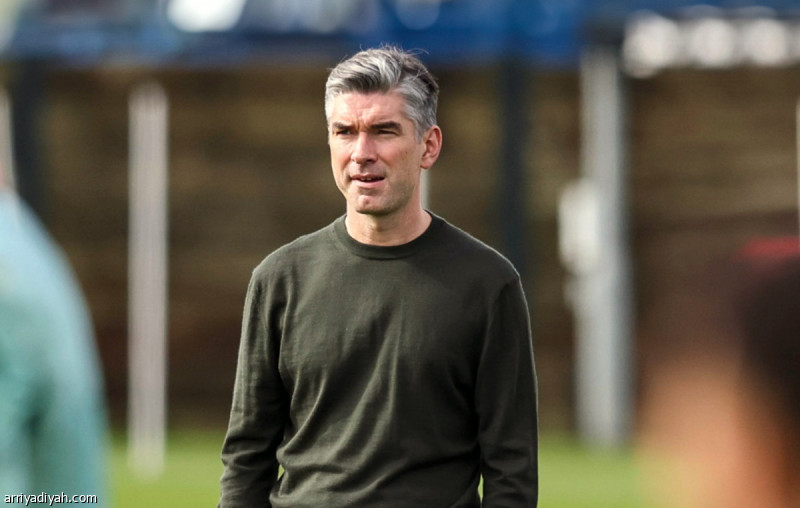 الهلال يُثير اهتمام هيوز ويترقب رد ليفربول النهائي