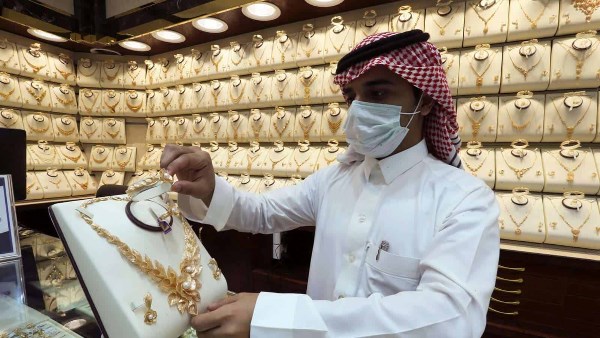 انخفاض أسعار الذهب في الإمارات خلال تداولات اليوم