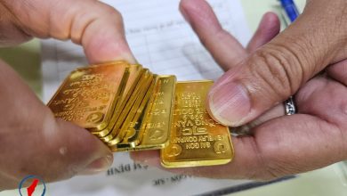 انخفاض أسعار خواتم الذهب مع تزايد الإقبال على الشراء وسط ازدحام الطوابير