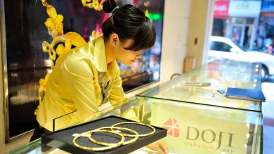 انخفاض سعر الصرف بمقدار 2 مليون دونغ فيتنامي هذا الأسبوع وخسارة العالم تتجاوز 100 دولار أمريكي