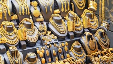 انخفاض طفيف في سعر الذهب مساءً مع ثبات عيار 21 عند 7450 جنيهاً