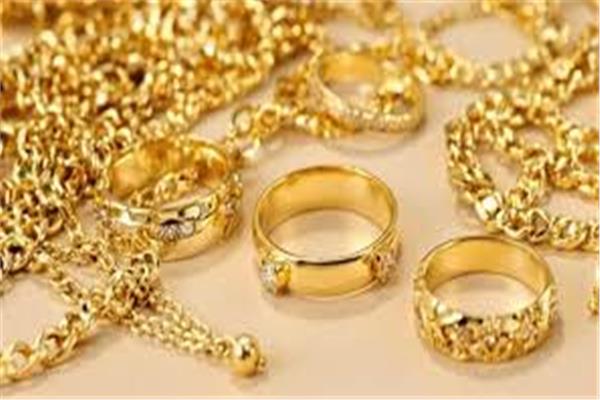 انخفاض عالمي في سعر الذهب وخسارة الأوقية 152 دولاراً خلال أسبوع