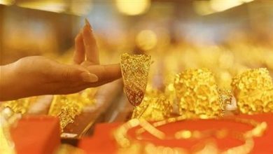 انخفاض ملحوظ في أسعار الذهب لدى الصاغة منتصف تداولات اليوم
