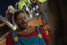 بديع أبو شقرا يقدم مفاجأة مثيرة في الحلقة الأخيرة من مسلسل بالحرام لشباب البومب