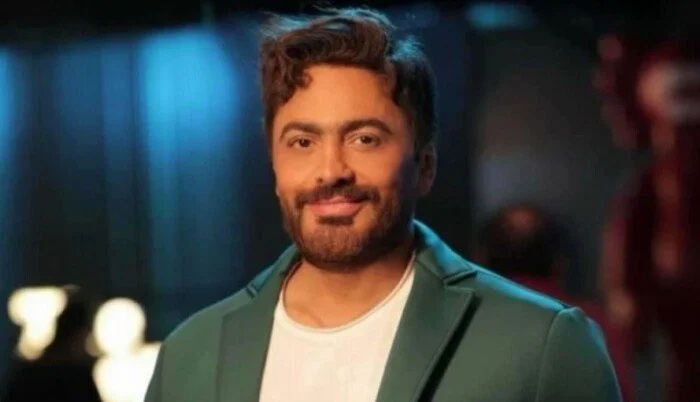 تامر حسني يعبّر عن دعمه لهاني شاكر عقب إجرائه عملية جراحية بهذه الرسالة