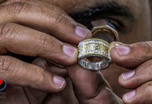 تجاوز أسعار الذهب في مصر المستويات العالمية رغم تراجع قيمته 200 جنيه