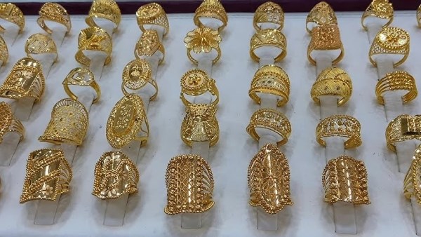 تحرك مفاجئ في سعر الجنيه الذهب اليوم مع تسجيل عيار 21 نحو 600 جنيه