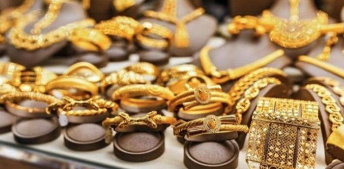 تذبذب أسعار الذهب في تعاملات المساء اليوم الأحد 15 مارس 2026 الأسبوع الجاري